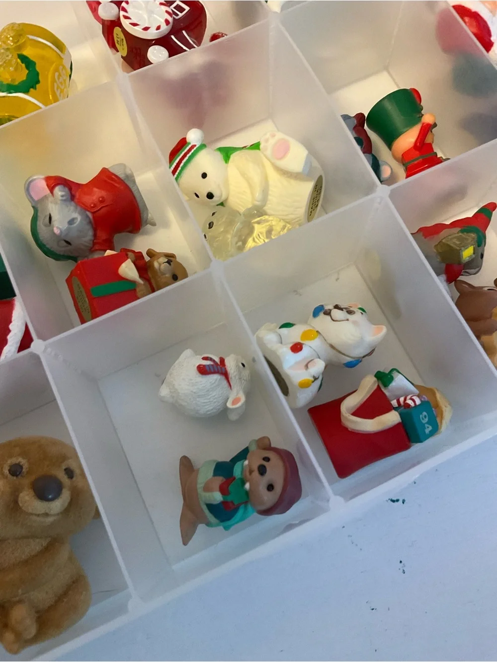 Vintage Hallmark Merry Miniatures Huge Lot Of 33 Christmas Mouse